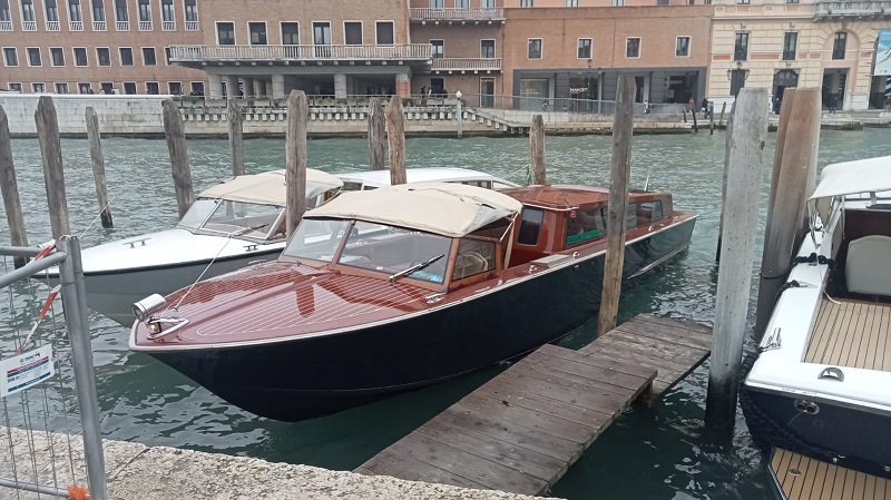 Taxi venice airport
